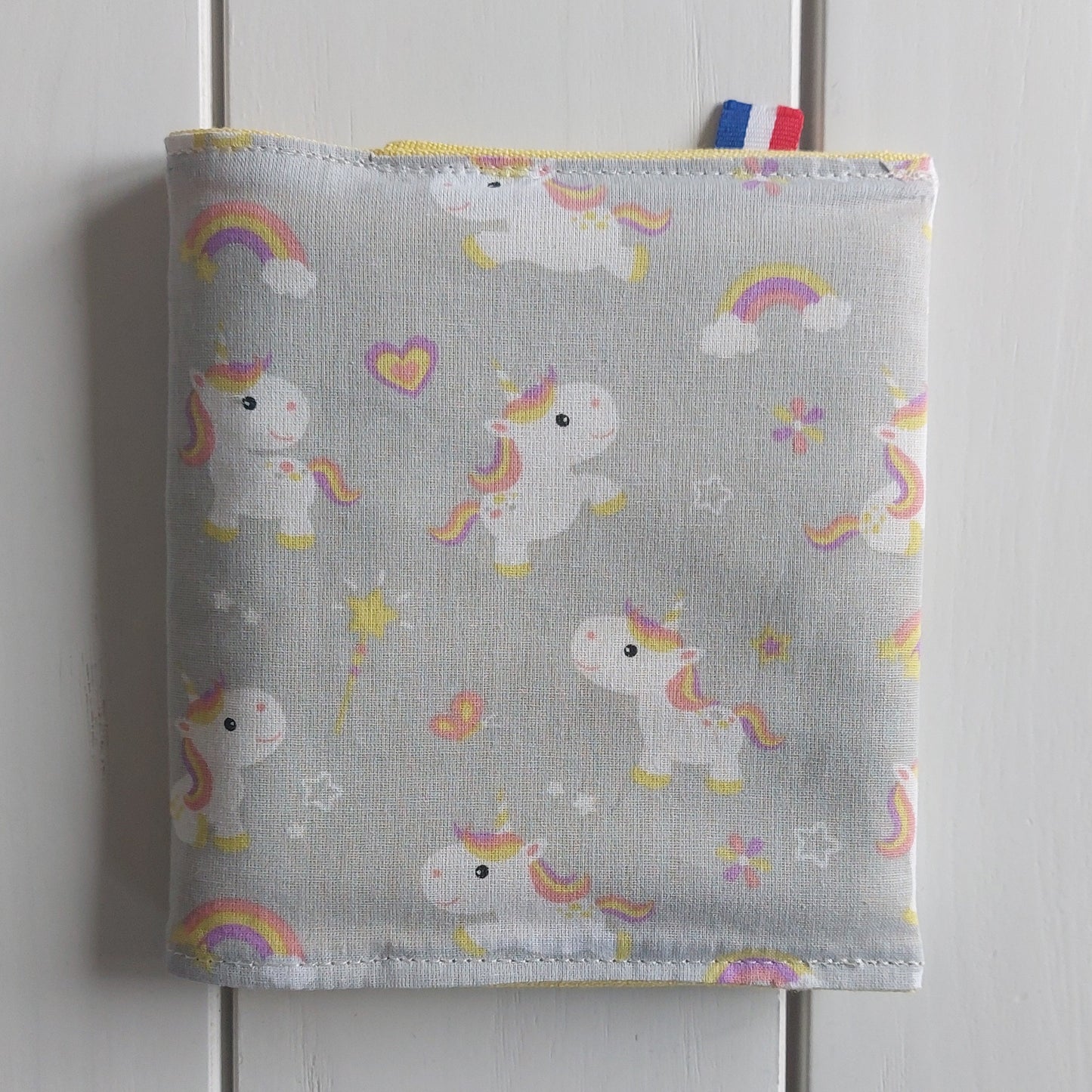 Pochette et lingettes enfant/bébé