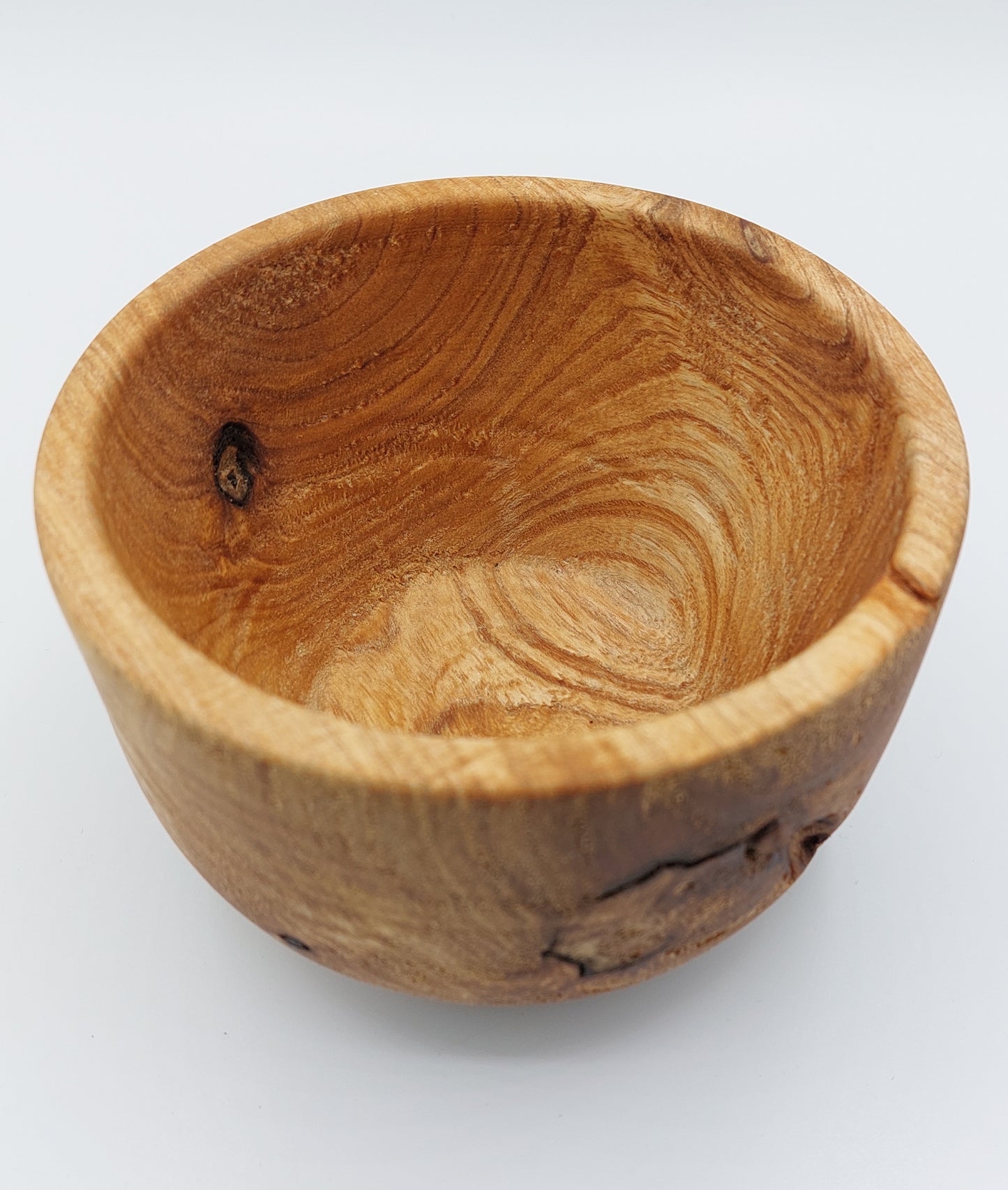 Bol en bois d’abricotier unique et rustique artisanat de Haute-Loire tournage sur bois