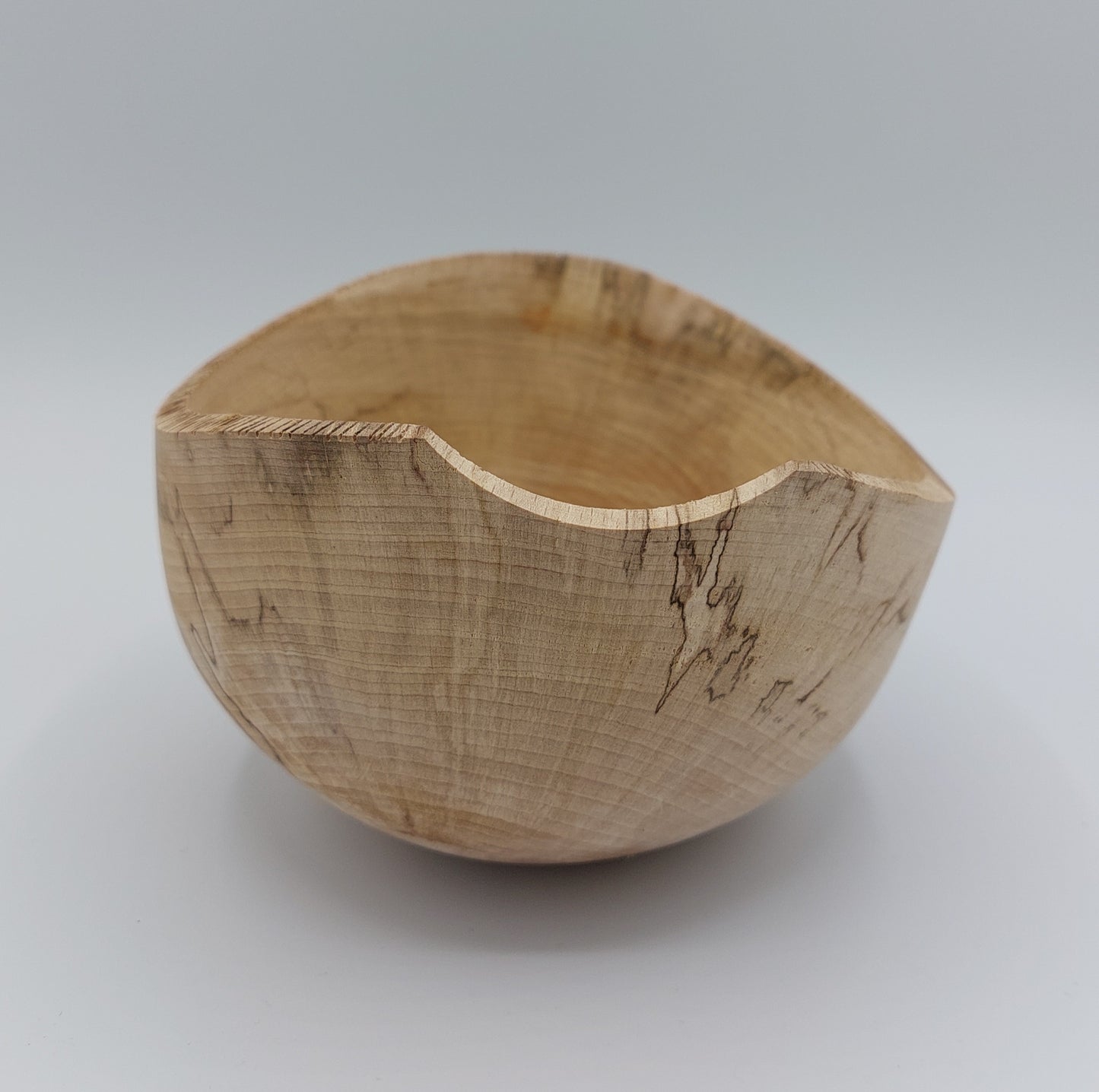 Bol en bois de hêtre échauffé - forme ovale- tournage sur bois artisanat Auvergne - France