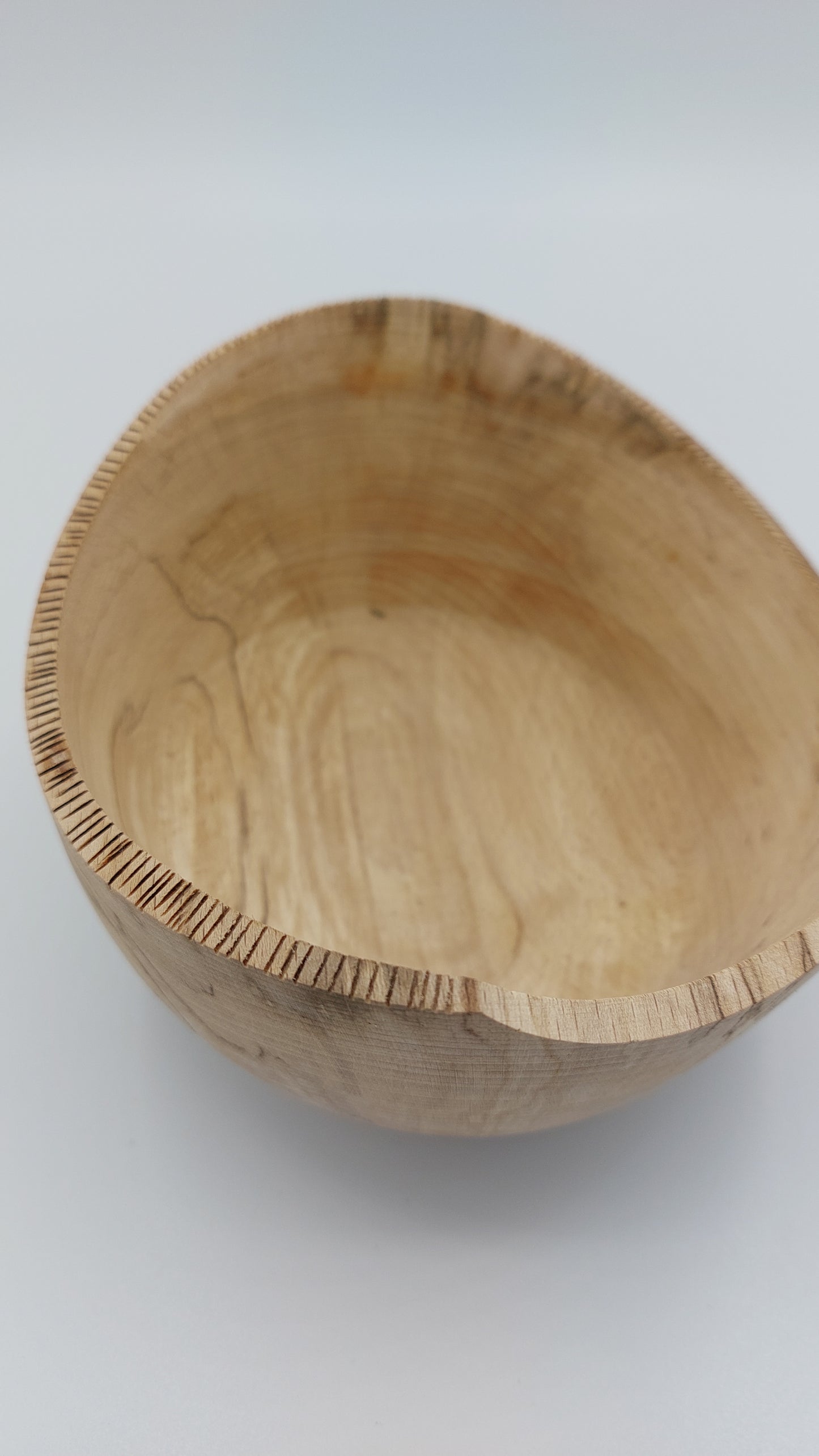 Bol en bois de hêtre échauffé - design - tournage sur bois artisanat Auvergne - France