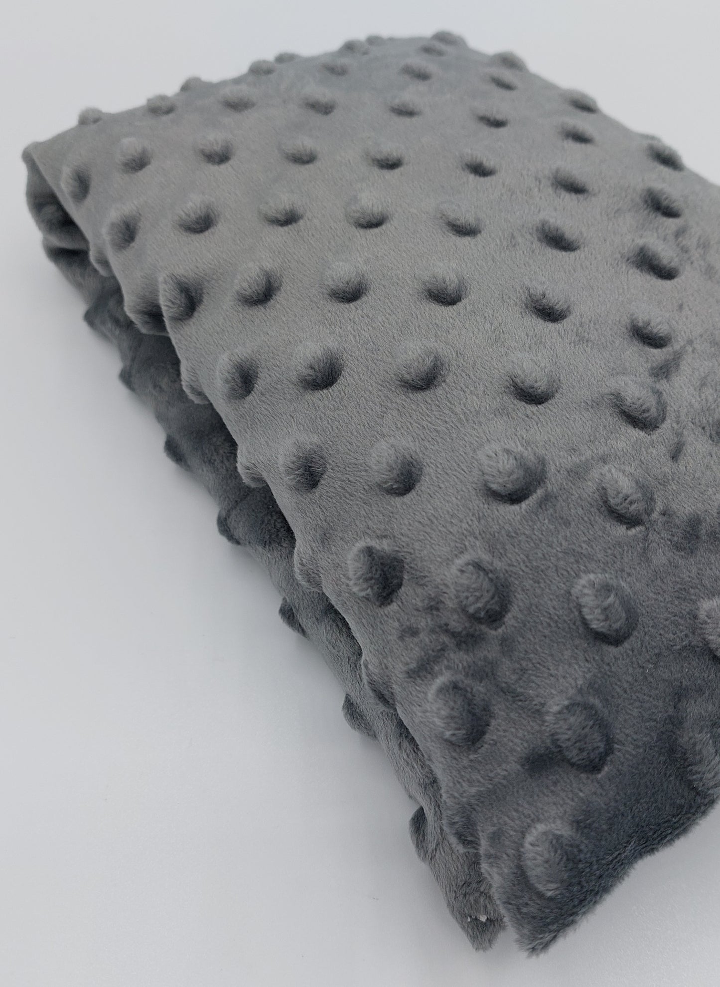 Bouillotte sèche aux grains de blé - adulte et enfants - tissu doux et molletonné- modèle gris - confectionné artisanalement par l ESAT Les Amis du Plateau en Haute-Loire