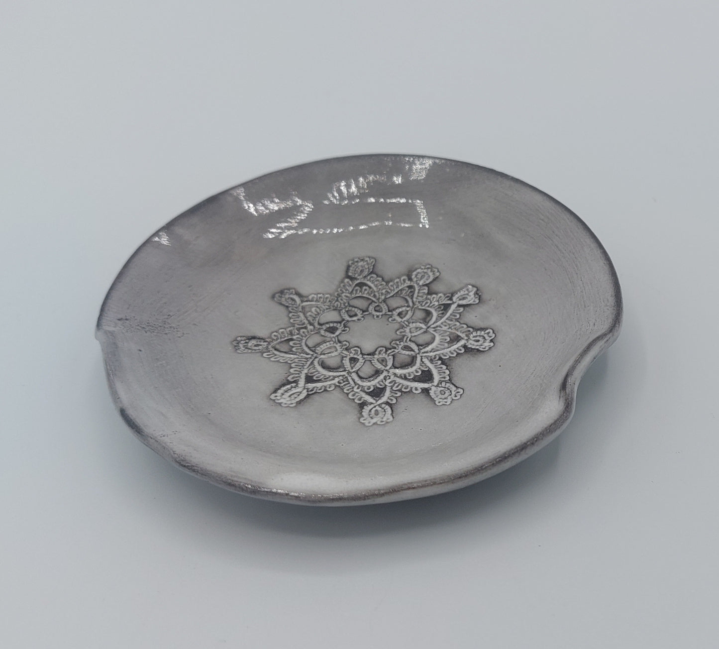 Coupelle céramique plate dentelle art de la table artisanat haute loire atelier apothéose