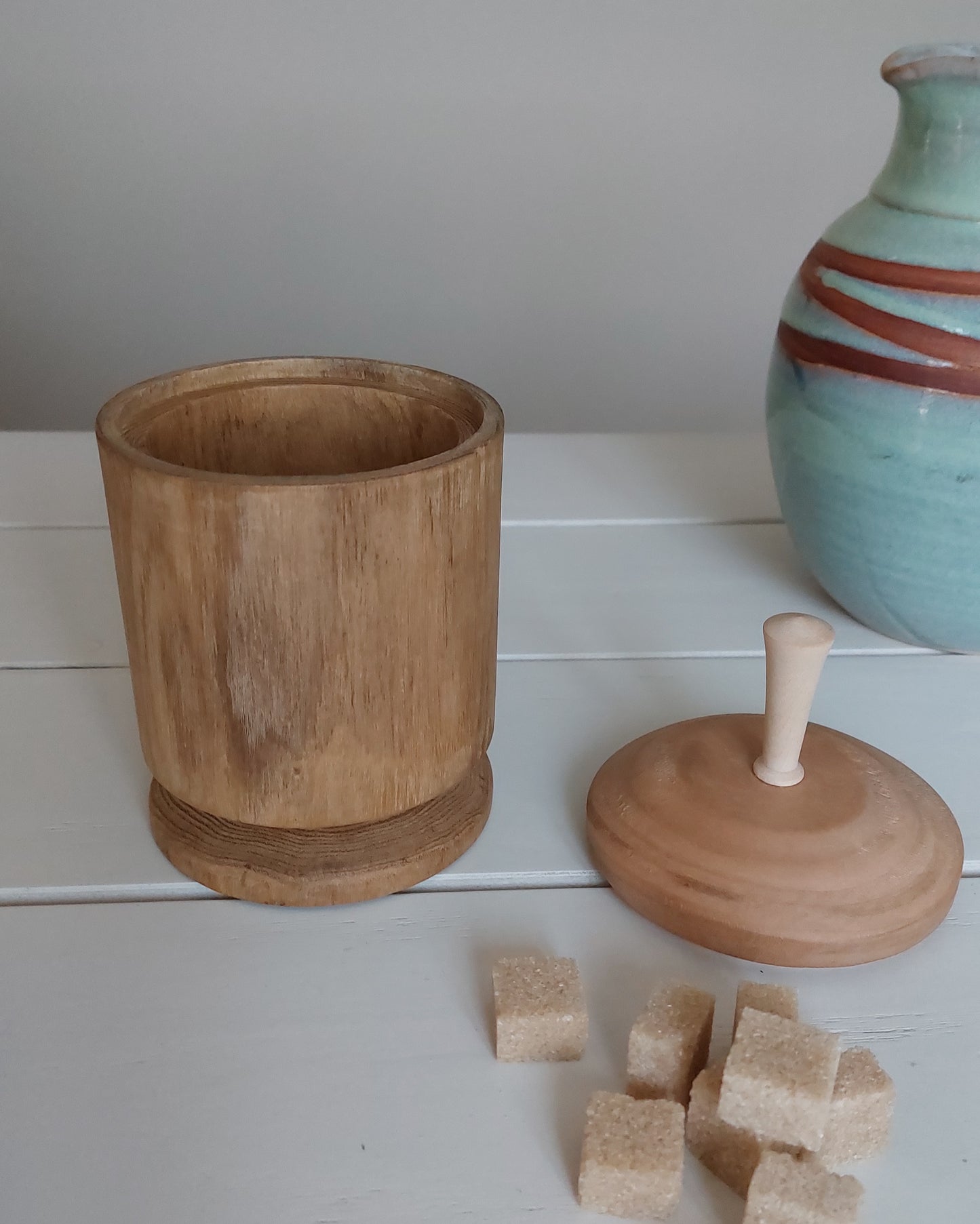 Pot avec couvercle en bois tourné - artisanat de haute-loire ustensile cuisine et décoration