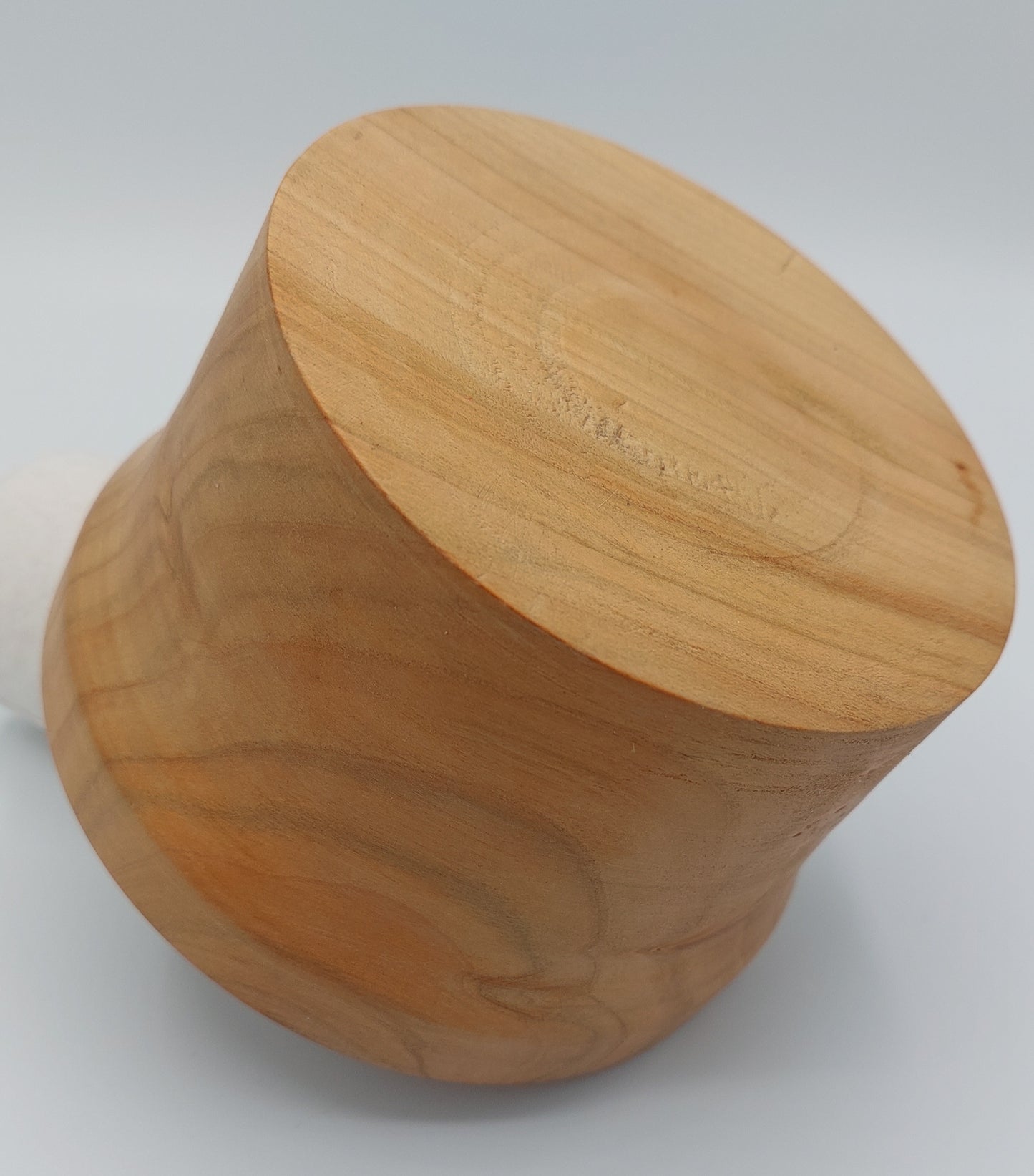 pot en bois de merisier design - fabrication artisanale Haute-Loire - fond du pot