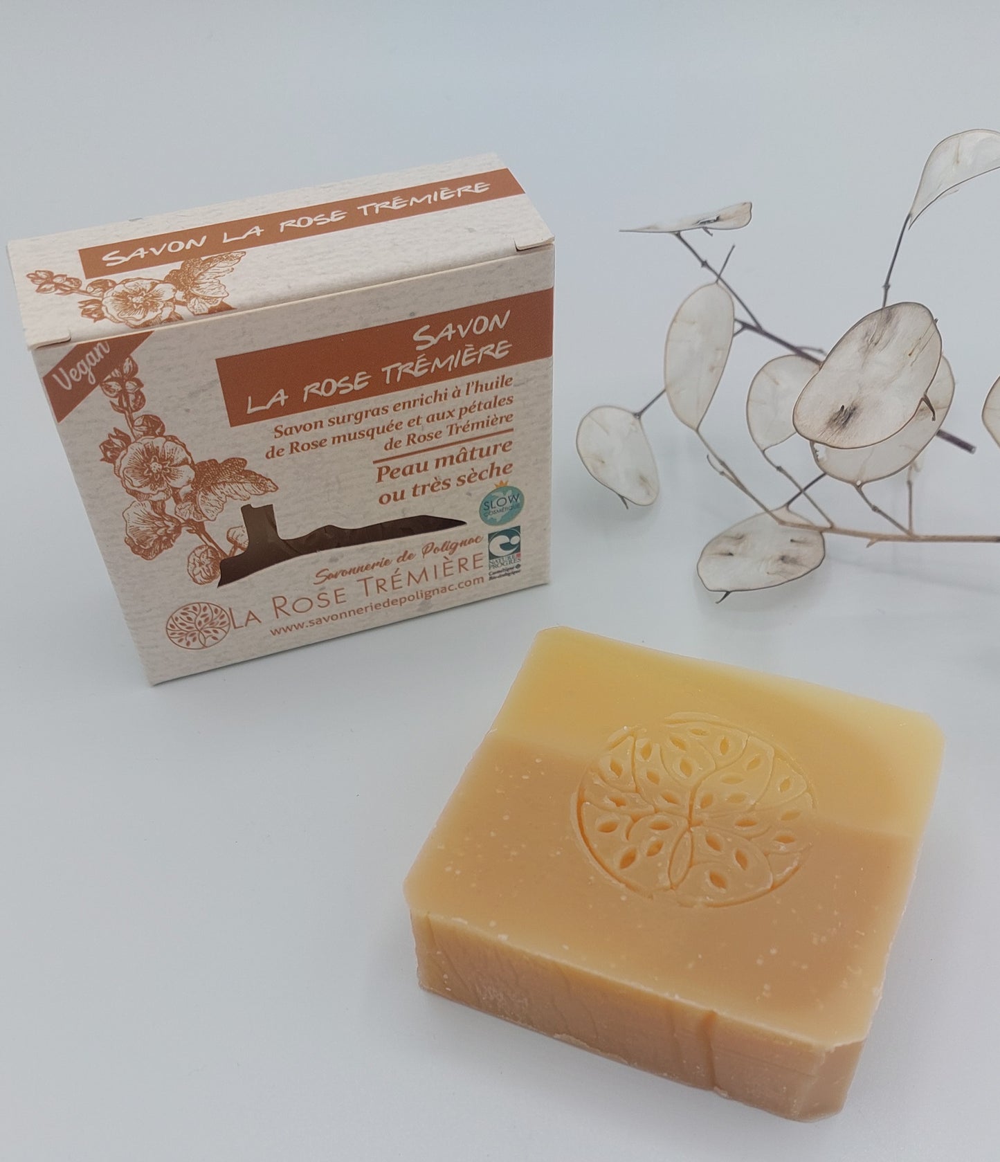 Savon la Rose Tremiere pour peau mature bio nature et progres