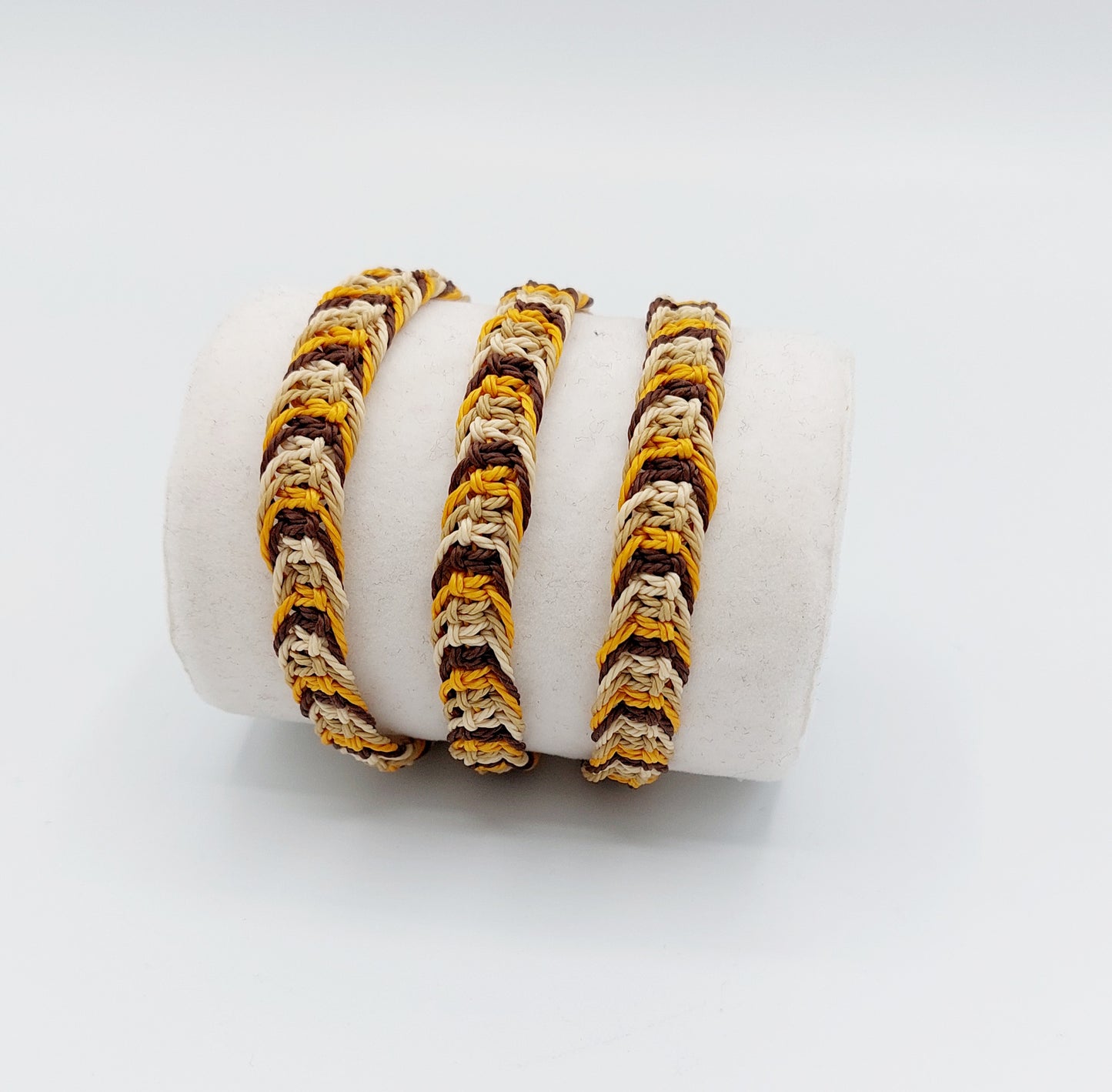 Bracelet macramé homme - tissage fait-main - artisanat de haute-loire