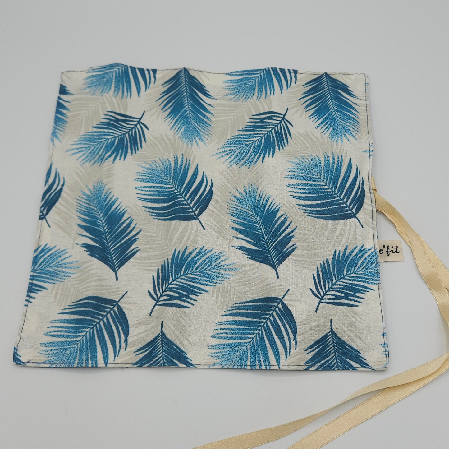 pochette à couverts - Tissus coton enduit imperméable. modèle unique. fabrication artisanale et locale de Haute-Loire.