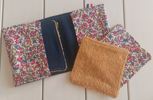 pochette nomade + 4 lingettes