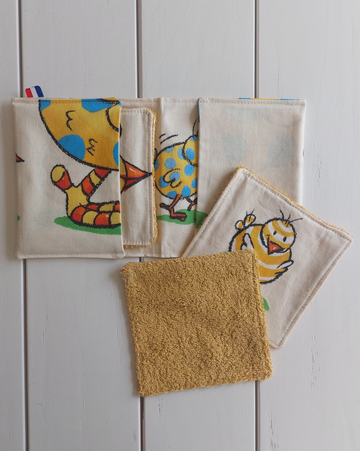 Pochette et lingettes enfant/bébé