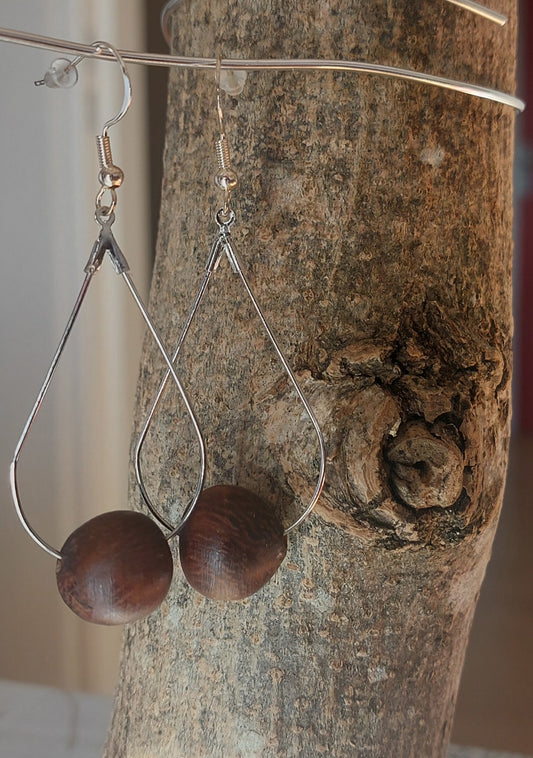 boucles d’oreilles en bois