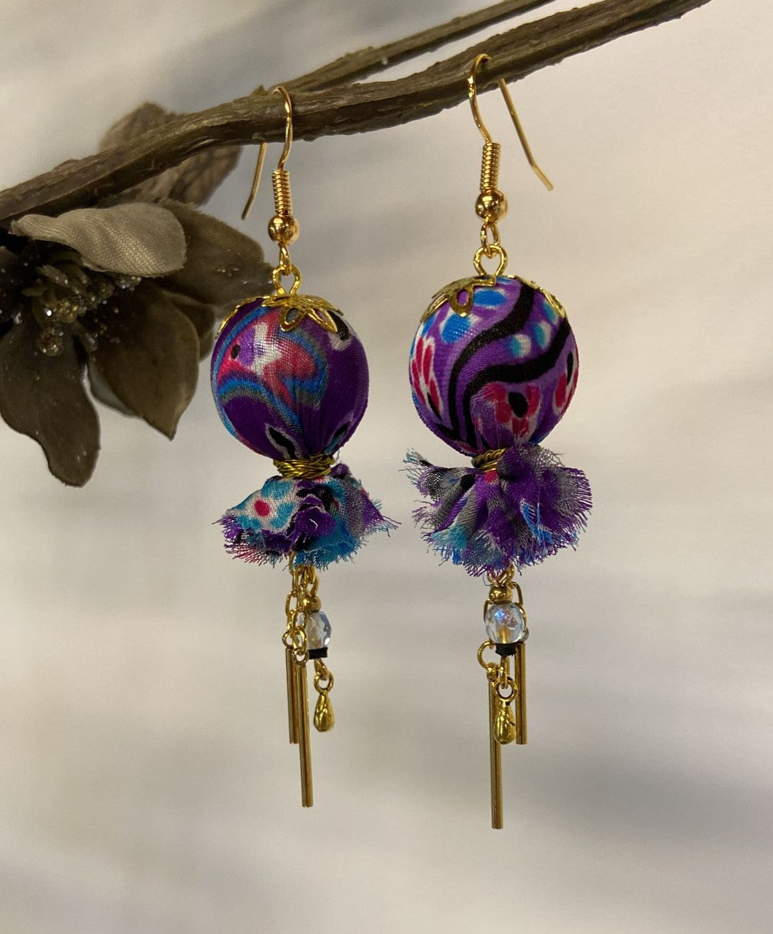 boucles d'oreilles upcyclées - tissus fantaisie couleur violet