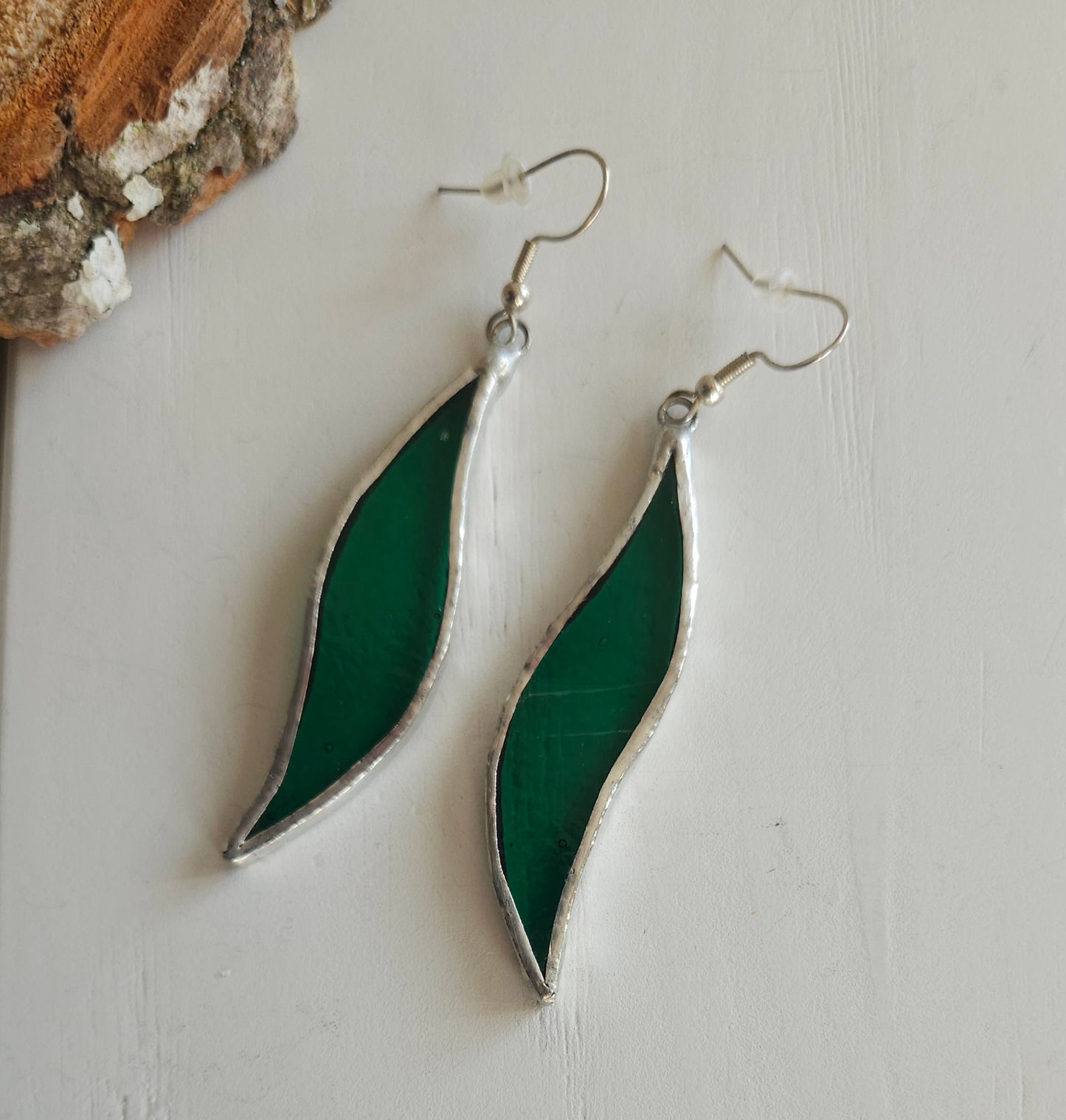 boucles d'oreilles en vitrail upcyclé  - artisanat éthique et éco-responsable - Auvergne France - Creation Vart