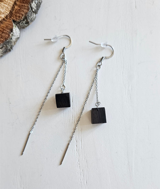 Boucles d'oreilles bois  - Au fil du Bois - artisanat de Haute-Loire - essence de bois : ébène - boucles d'oreilles uniques et originales