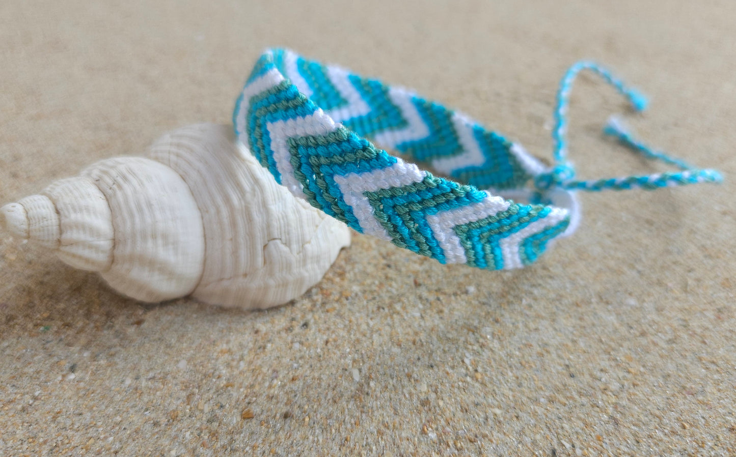 Bracelets été Bracelets brésiliens  "Surfer" - bracelet tissé-main en france- fils de coton oeko -tex - bracelet porte-bonheur à nouer. idéal pour l'été: plage, balade, outdoor. bracelet pour homme ou pour femme