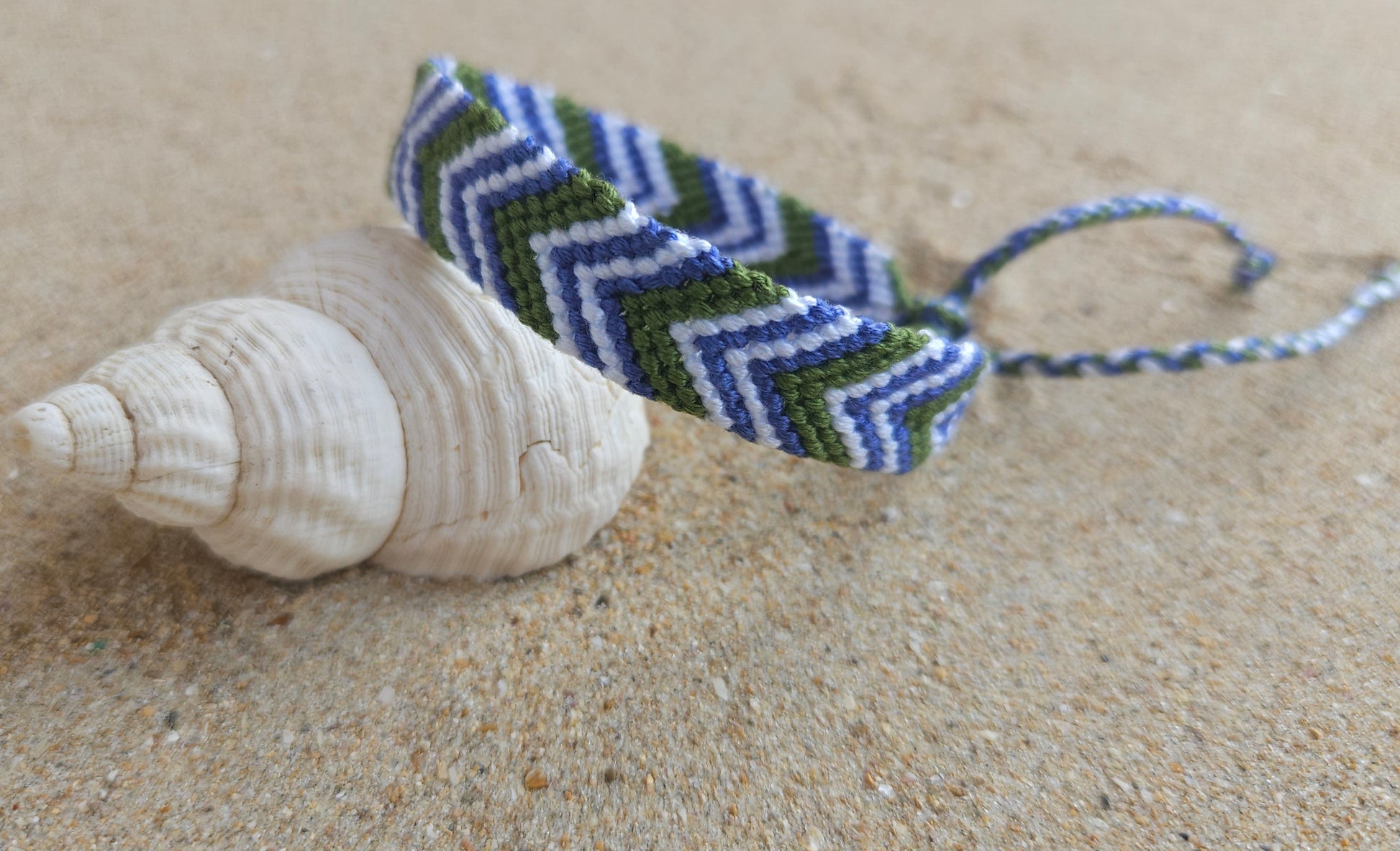 Bracelets été,  Bracelets brésiliens  "Surfer" - bracelet tissé-main en france- fils de coton oeko -tex - bracelet porte-bonheur à nouer. idéal pour l'été: plage, balade, outdoor. bracelet pour homme ou pour femme