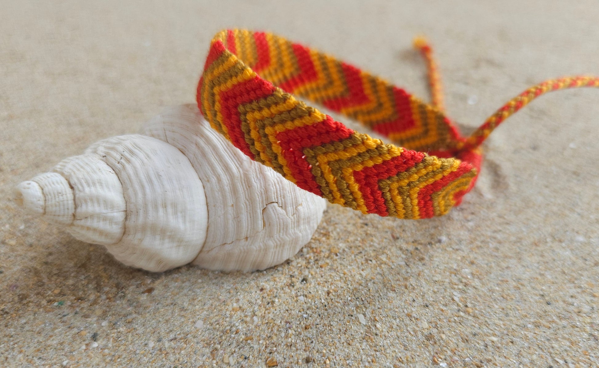 Bracelets été Bracelets brésiliens  "Surfer" - bracelet tissé-main en france- fils de coton oeko -tex - bracelet porte-bonheur à nouer. idéal pour l'été: plage, balade, outdoor. bracelet pour homme ou pour femme