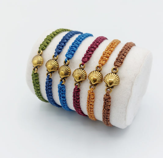 Bracelet porte-bonheur Saint Jacques de Compostelle - bracelet coquille vieux doré