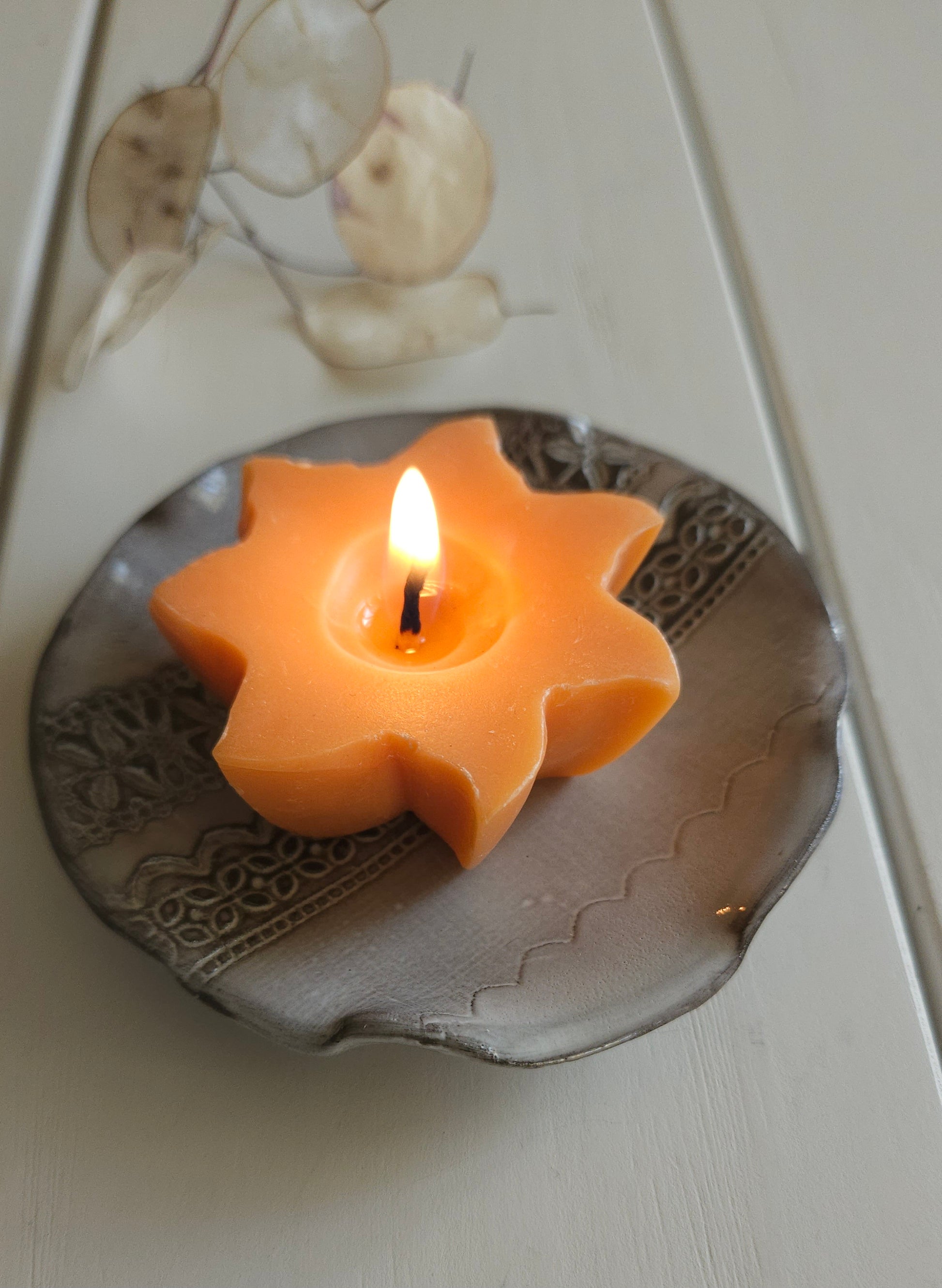 décoration Noel, art de la table pour noel - coupelle en céramique émaillée artisanale , empreinte de dentelle. objet unique fabriqué en haute-Loire par atelier l'apothéose