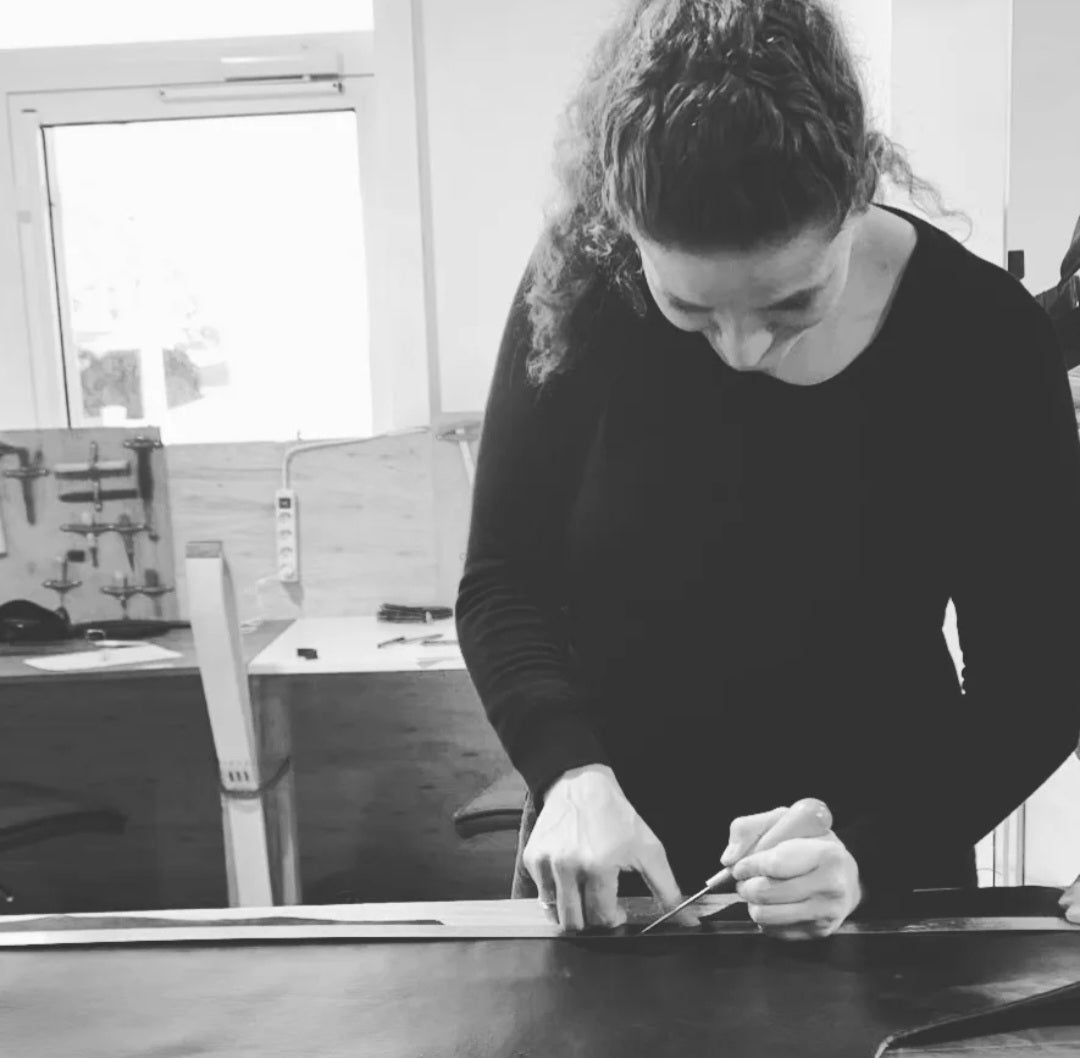 Gaelle Giordano - maroquiniere - harnacheuse - selliere - Artisanat Haute-Loire