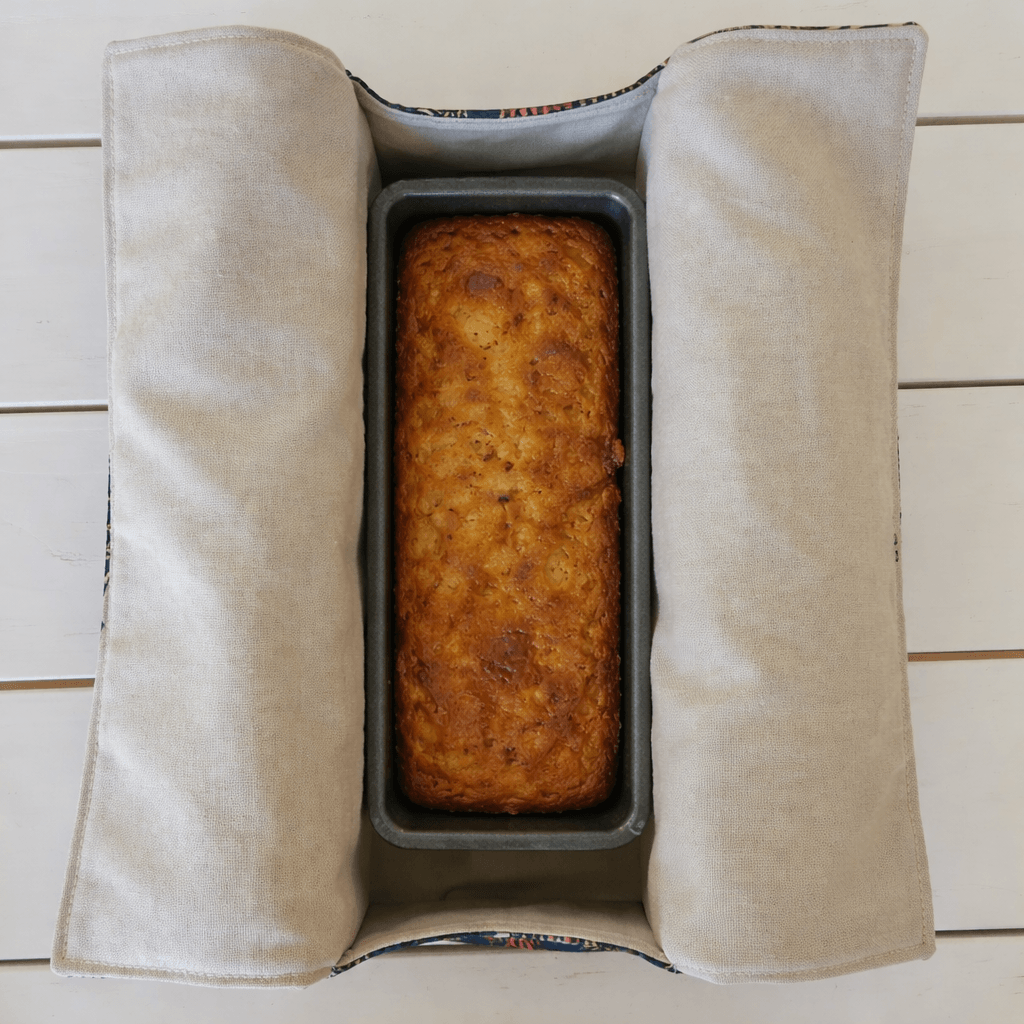 Sac à cake en textile upcyclé avec battants de protection- pour transport facile et pratique - lavable et réutilisable. création artisanale locale - Haute-Loire - couleur bleu canard avec motifs - made in France