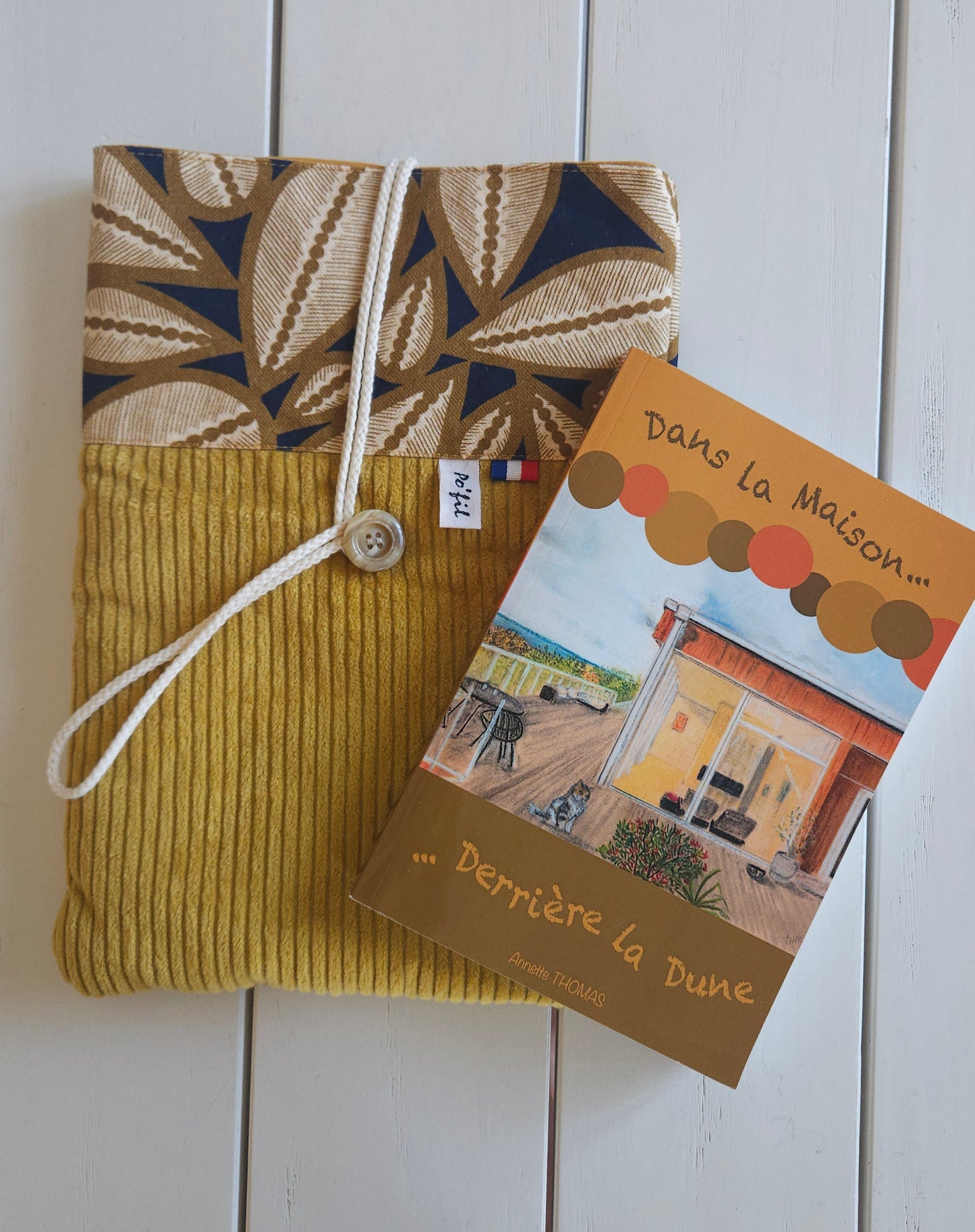 Grande pochette à livre ou liseuse 8 a 10 pouces - housse de protection - fabrication française - Haute-Loire