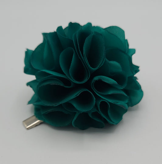 Pince cheveux Fleur en tissus upcyclés - couleur vert - artisanat d'Auvergne - style bohème-chic - coiffure mariage , danse flamenco , esprit bohème.