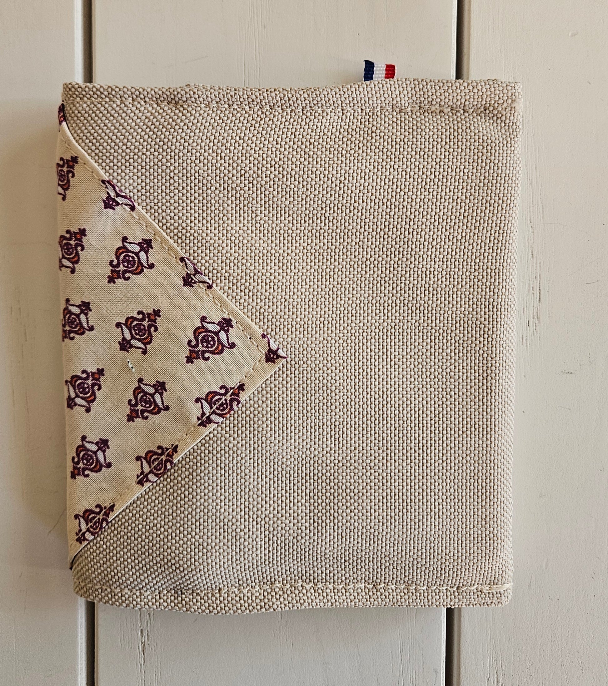 pochette de voyage avec lingettes - textile upcyclé - modèle unique