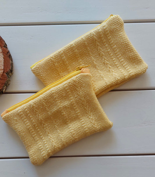 porte-monnaie tissé à la main  - couleur jaune pastel clair - artisanat 