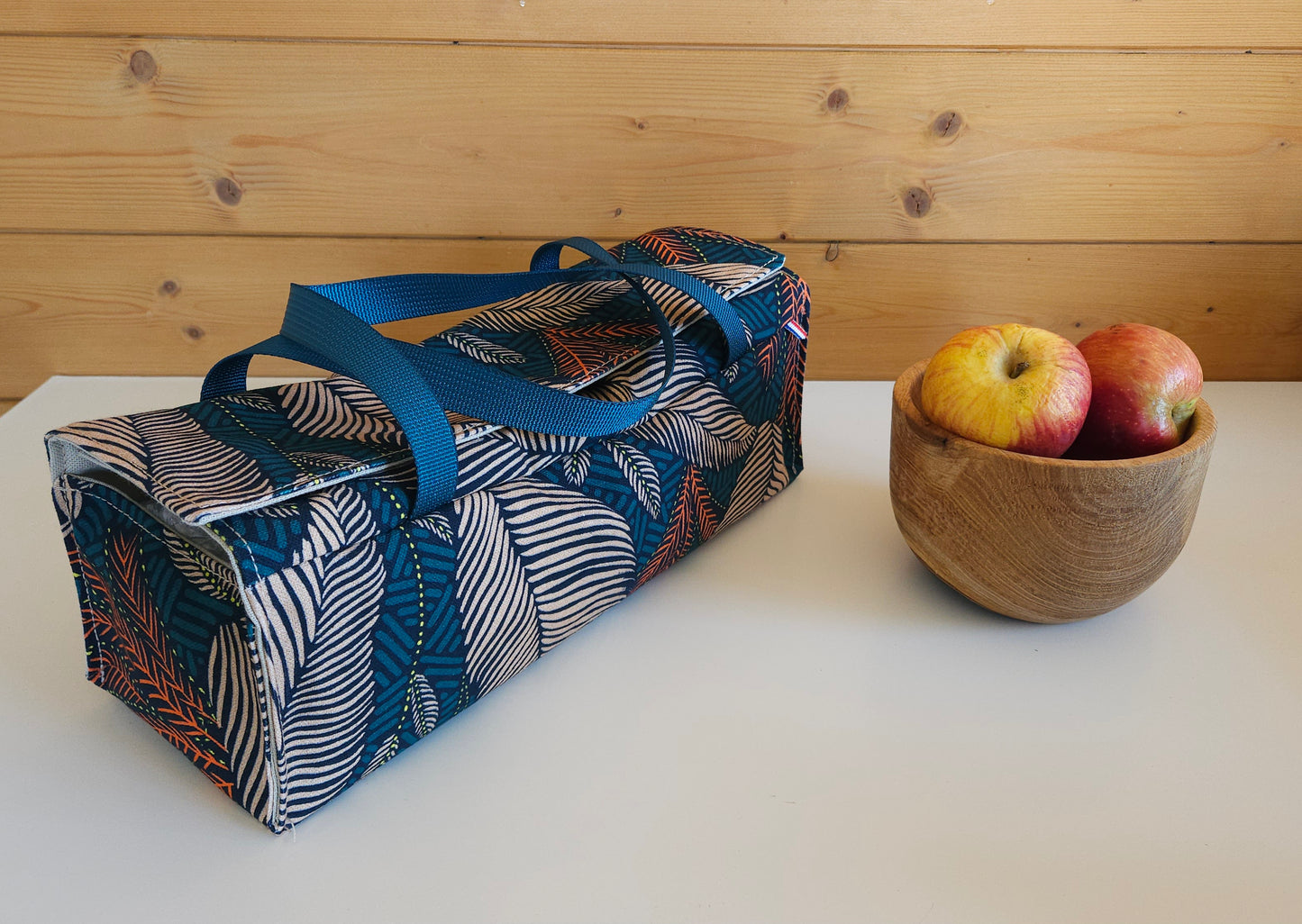 Sac à cake en textile upcyclé - pour transport facile et pratique - lavable et réutilisable. création artisanale locale - Haute-Loire - couleur bleu canard avec motifs - made in France