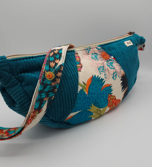 sac à main demi-lune en velours cotelé - couleur bleu canard et tissu coton haute qualité fleuri. Fabrication artisanale - maroquinerie française (Auvergne)
