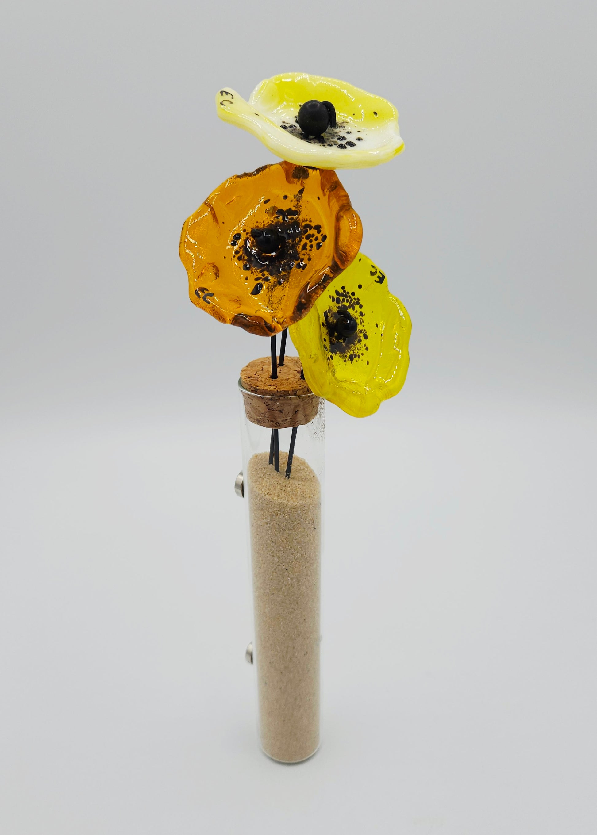 Vase magnétique fleurs coquelicots de verre - couleur jaune- artisanat verre fusing. Haute-Loire